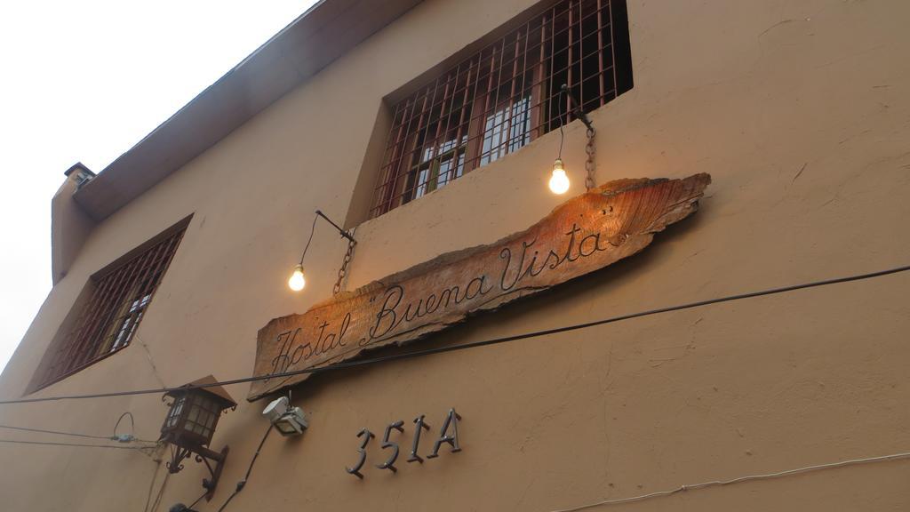 Hostal Buena Vista San Antonio  Dış mekan fotoğraf
